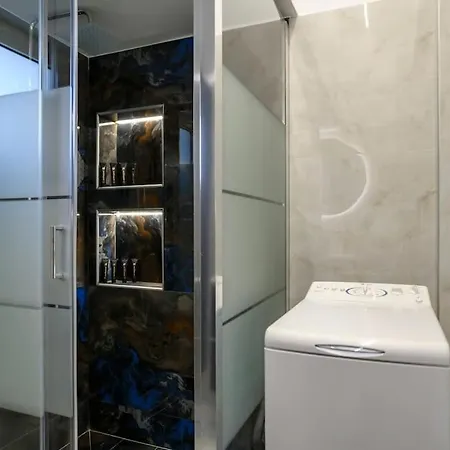 Luxury Modern 2 Bed Elegance *