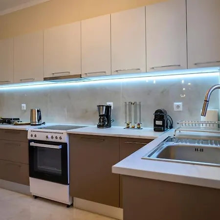 Luxury Modern 2 Bed Elegance * Athens